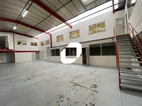 Rare sur le secteur - 860 m&sup2; non divisibles 9170 93000 Bobigny