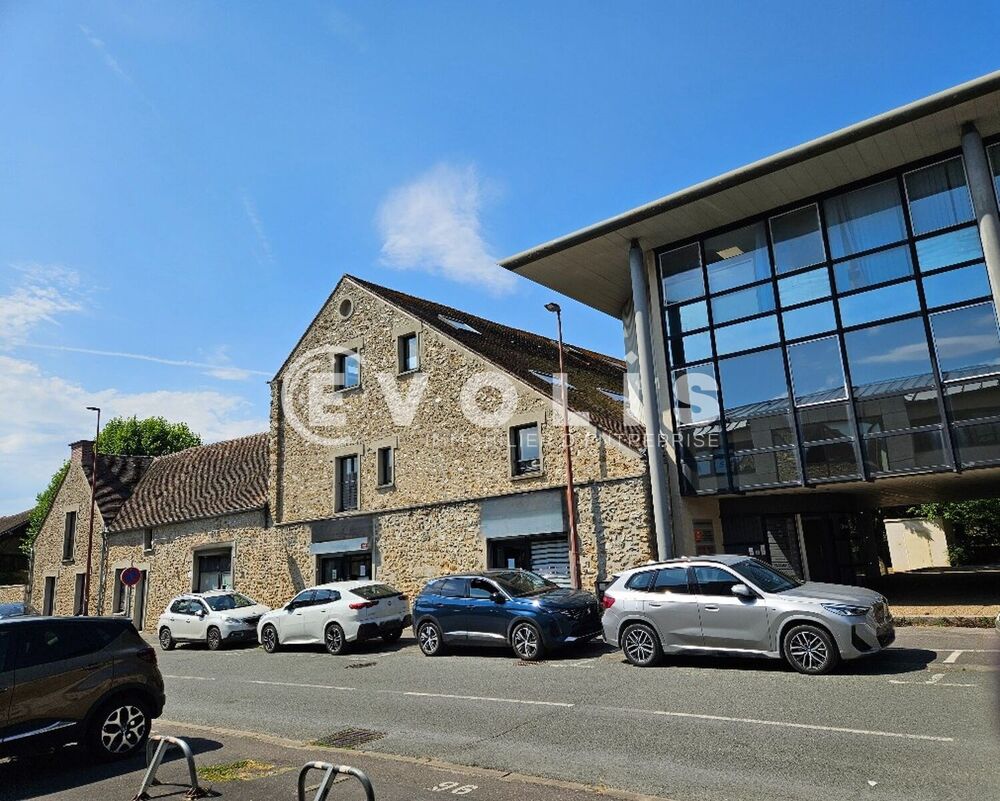   Bureaux - A VENDRE - 148 m² non divisibles 