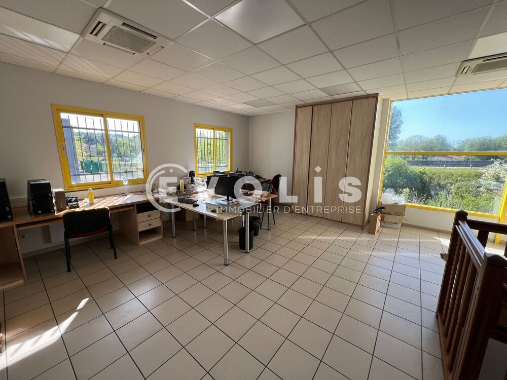  Locaux d'activité - A LOUER - 194 m² non divisibles La verpilliere