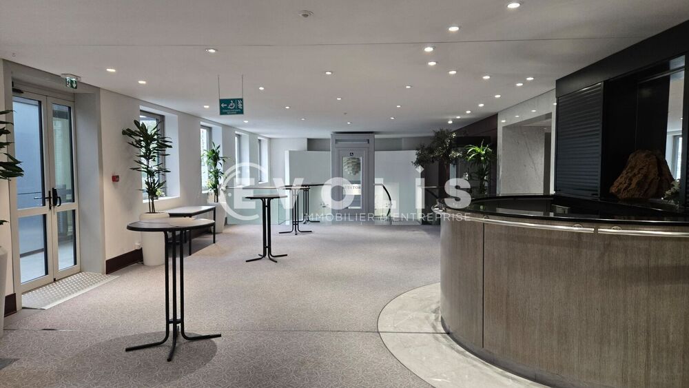   Bureaux - A LOUER - 215 m² non divisibles Courbevoie