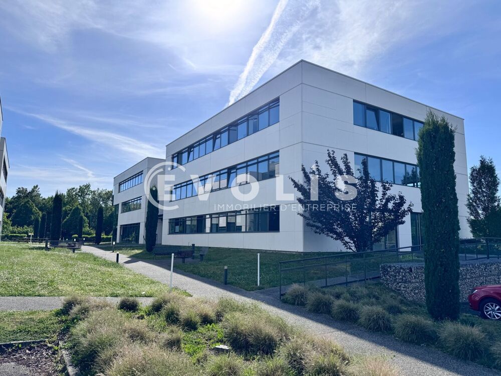   Bureaux - A LOUER - 2 565 m² divisibles à partir de 813 m² Saint priest