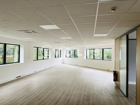   Bureaux - A LOUER - 584 m² non divisibles 