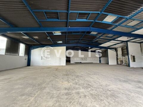   Locaux d'activité - A LOUER - 1 750 m² divisibles à partir de 150 m² de bureaux et 450 m² d'activités 