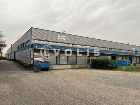 Locaux d'activit&eacute; - A LOUER - 1&nbsp;150 m&sup2; non divisibles 5583 69680 Chassieu