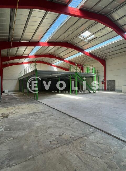   Locaux d'activité - A LOUER - 446 m² non divisibles 