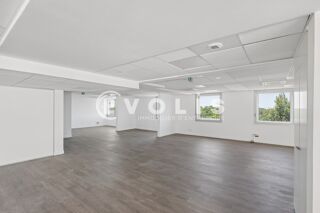   Bureaux rénovés proche gare - 453 m² divisibles à partir de 183 m² Joinville le pont