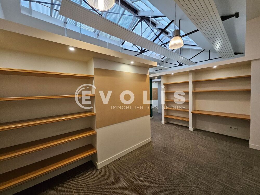   Locaux d'activité - A LOUER - 223 m² non divisibles Cachan
