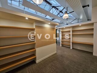   Locaux d'activité - A LOUER - 223 m² non divisibles Cachan