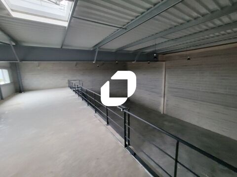 Locaux d'Activit&eacute;s - A VENDRE OU A LOUER - 301 m&sup2; non divisibles 353000 44140 Montbert