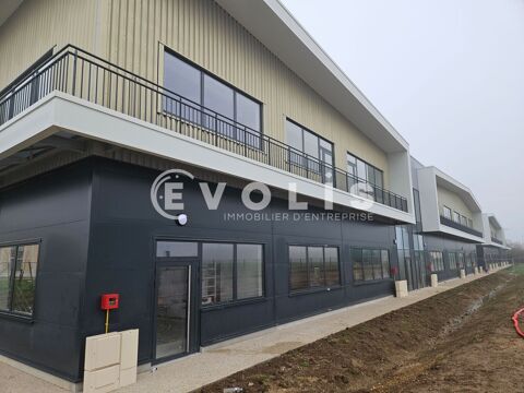   Locaux d'activité - A VENDRE - 1 973 m² divisibles à partir de 493 m² 