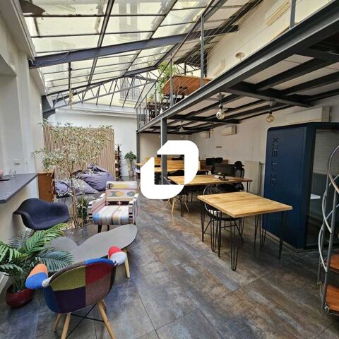 &Agrave; VENDRE - Local de 164 m&sup2; avec mezzanine - 173 m&sup2; non divisibles 1380952 75018 Paris