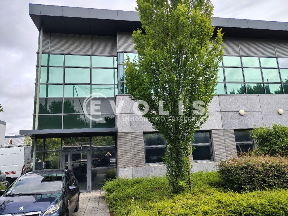   Bureaux - A LOUER - 225 m² non divisibles 