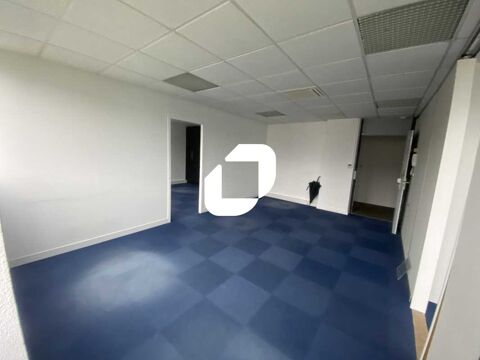 Bureaux - A LOUER - 90 m&sup2; non divisibles 900 33300 Bordeaux