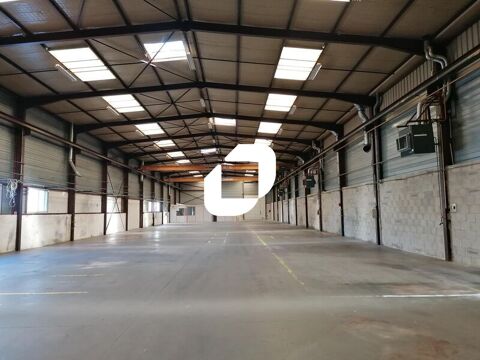 Locaux d'Activit&eacute;s - A LOUER - 1&nbsp;200 m&sup2; non divisibles 8000 69220 Belleville-en-beaujolais