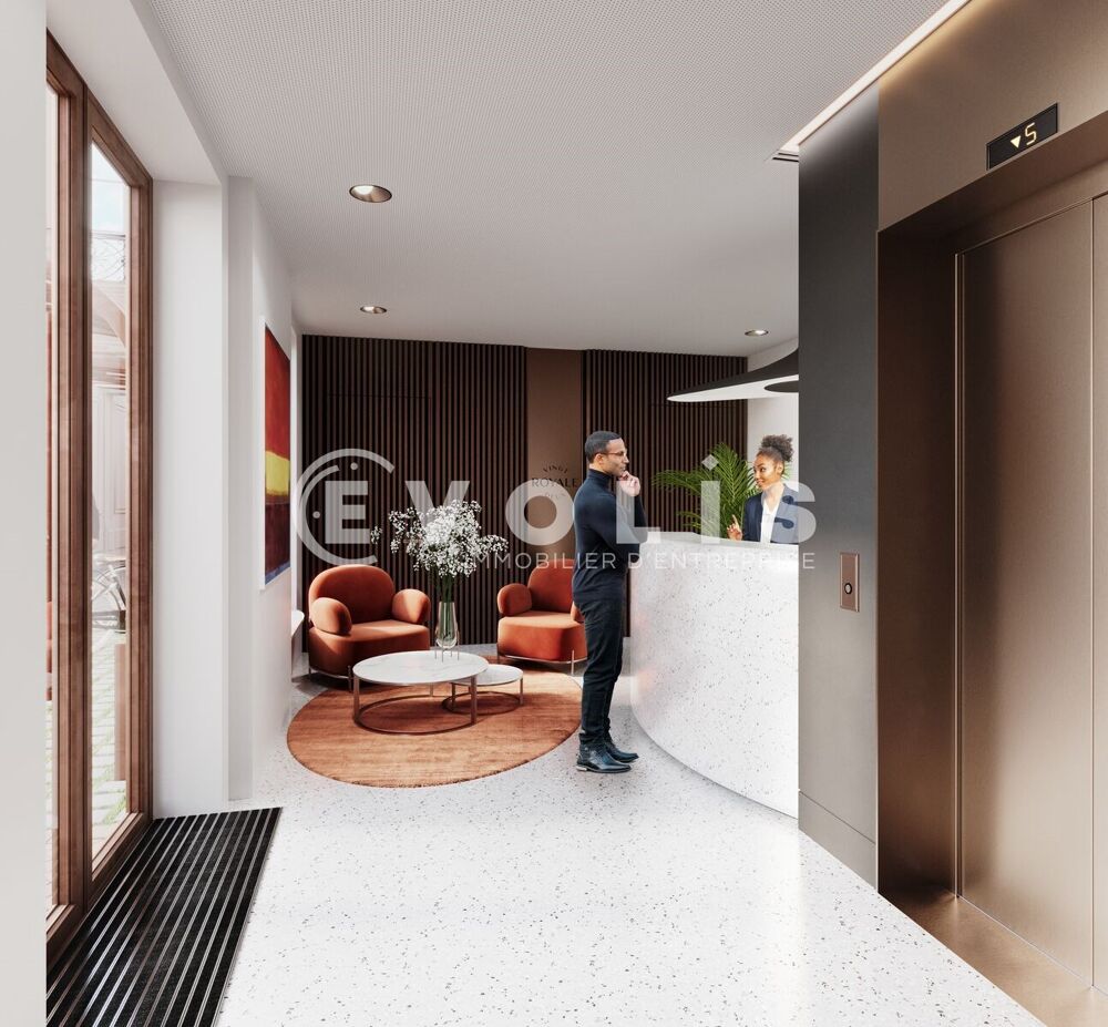   Bureaux - A LOUER - 1 622 m² non divisibles Paris 8