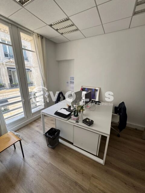   Bureaux - A LOUER - 82 m² non divisibles 