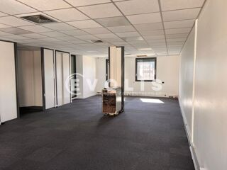   Bureaux - A LOUER - 325 m² non divisibles Lyon 9