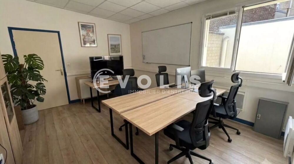   Bureaux - A LOUER - 32 m² non divisibles 