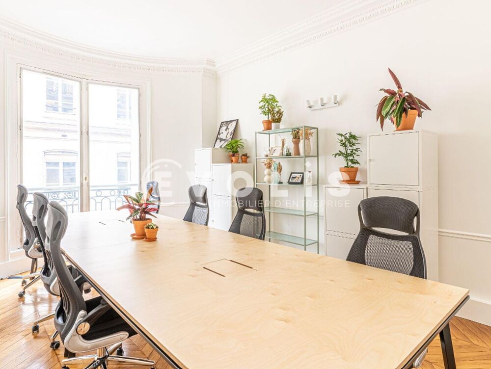   Bureaux - A LOUER - 80 m² non divisibles 