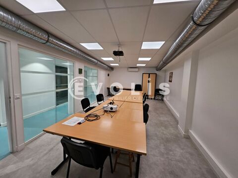 Bureaux - A LOUER - 169 m&sup2; non divisibles 4648 92120 Montrouge