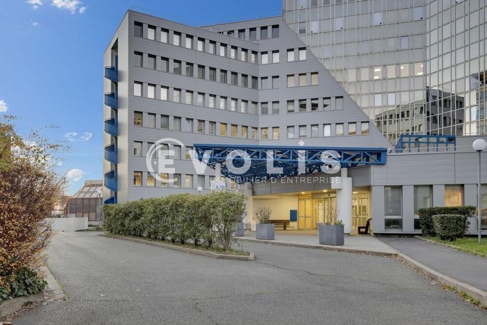   Bureaux - A VENDRE - 375 m² divisibles à partir de 80 m² 