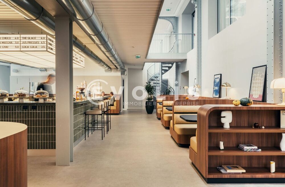   Bureaux - A LOUER - 1 011 m² non divisibles Paris 9