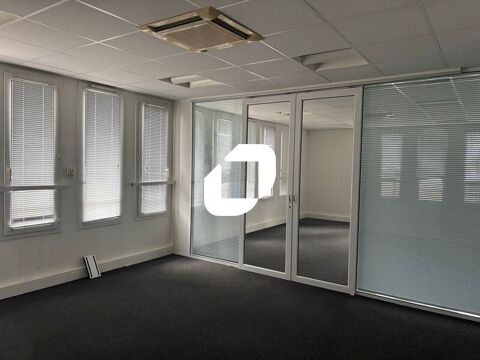 Bureaux - A LOUER - 774 m&sup2; non divisibles 8708 33300 Bordeaux
