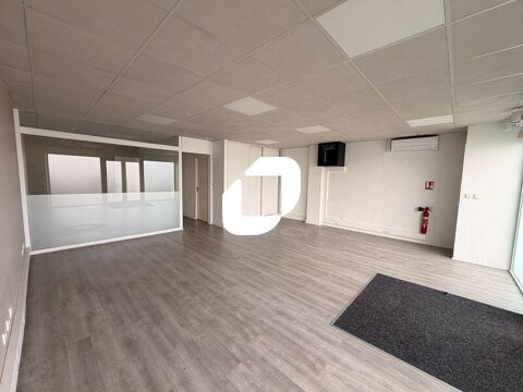 Locaux Commerciaux - A LOUER - 136 m&sup2; non divisibles 1950 33140 Villenave d'ornon