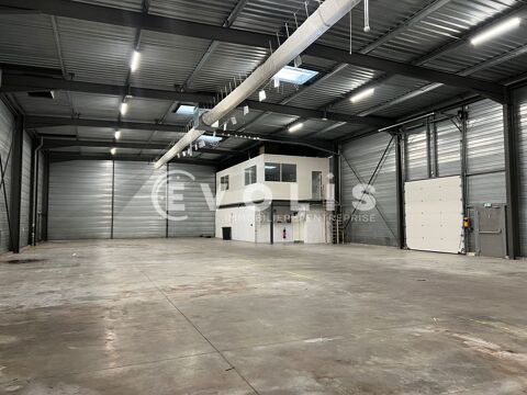 Locaux d'activit&eacute; - A LOUER - 792 m&sup2; non divisibles 6006 33520 Bruges