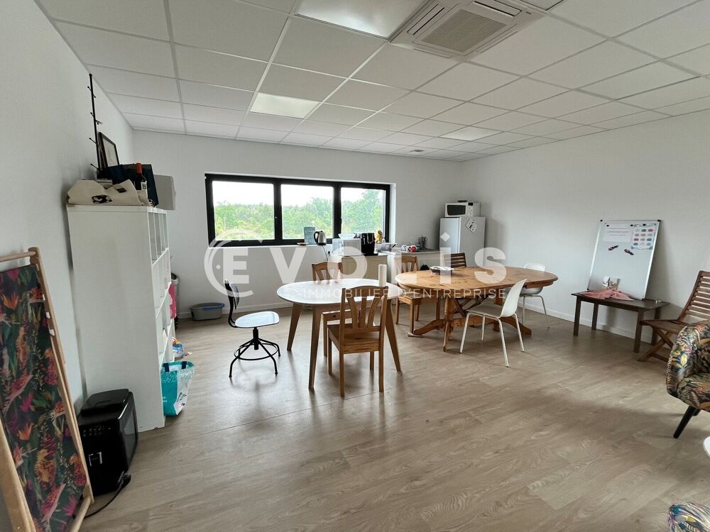   BATIMENT INDEPENDANT - 2 528 m² non divisibles Audenge