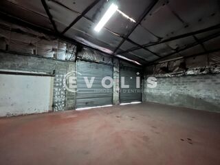   Locaux d'activité - A LOUER - 820 m² non divisibles Martillac