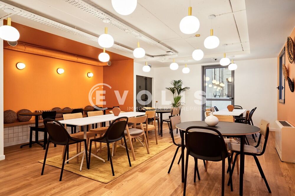   Bureaux - A LOUER - 69 m² non divisibles Paris 10