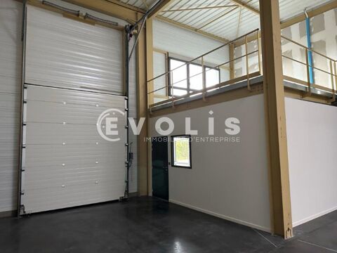   Locaux d'activit� - A VENDRE - 234 m� non divisibles 