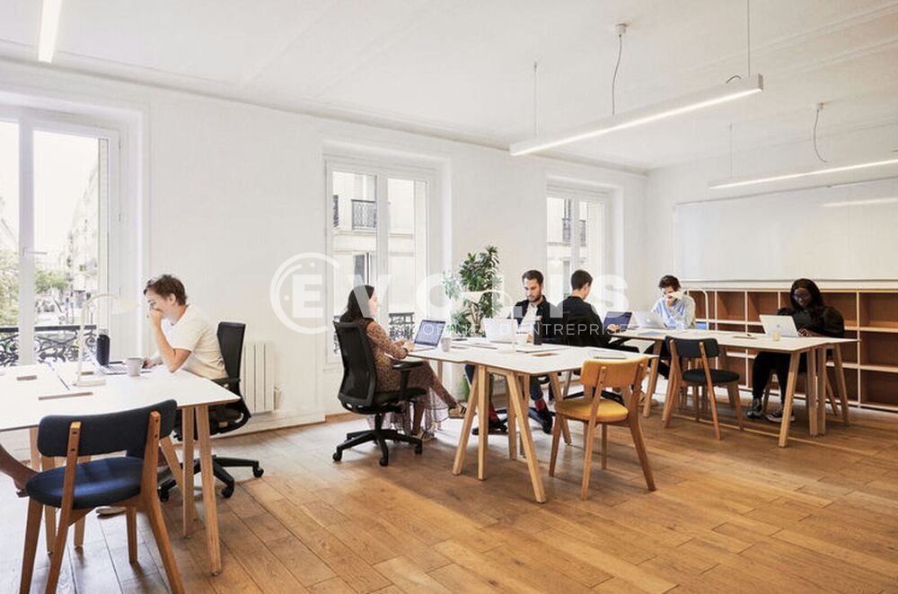   Bureaux - A LOUER - 115 m² non divisibles 