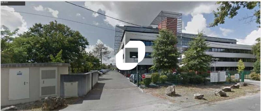   Bureaux - A LOUER - 2�247 m� divisibles � partir de 77 m� 