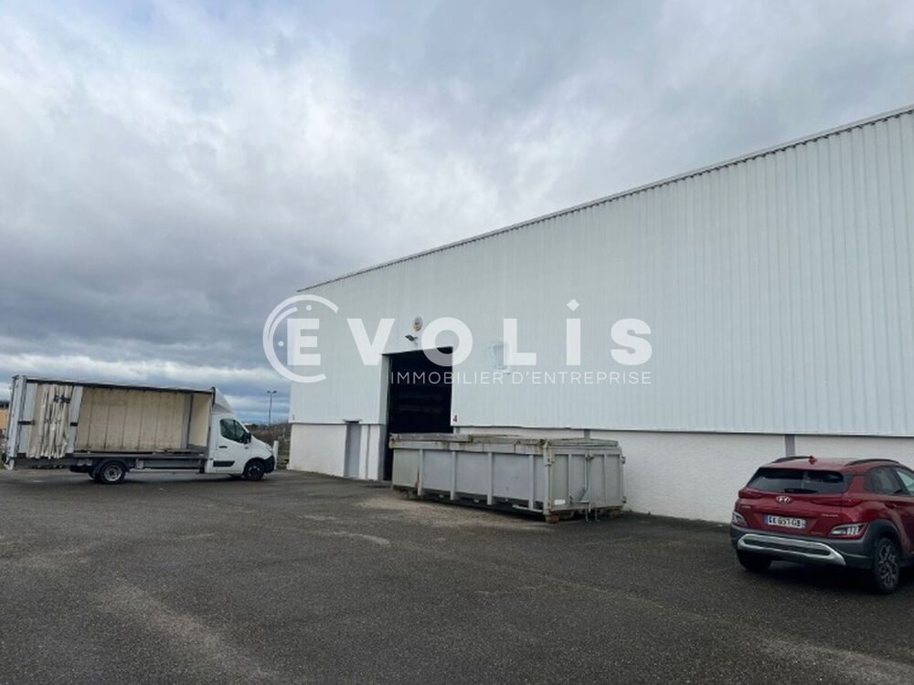   Local d'activité 2715m² à vendre - 2 715 m² non divisibles Chassieu