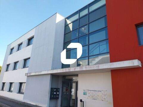 BUREAUX CLOISONNES PROCHES ZC POLE SUD - 143 m&sup2; non divisibles 1490 44115 Basse goulaine