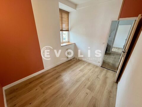   Locaux commerciaux - A VENDRE - 58 m² non divisibles 