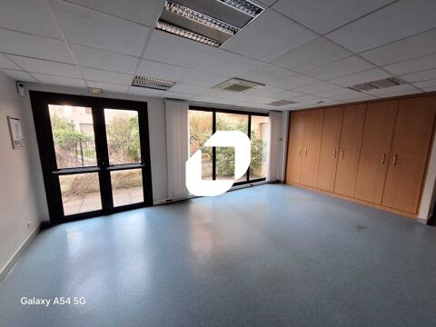 Bureaux - A VENDRE - 216 m² non divisibles 1641600 92100 Boulogne billancourt