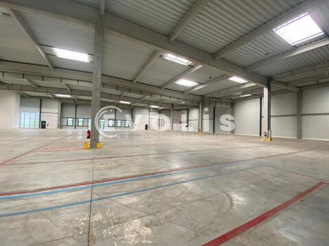   Locaux d'activité - A LOUER - 6 578 m² divisibles à partir de 1 823 m² 