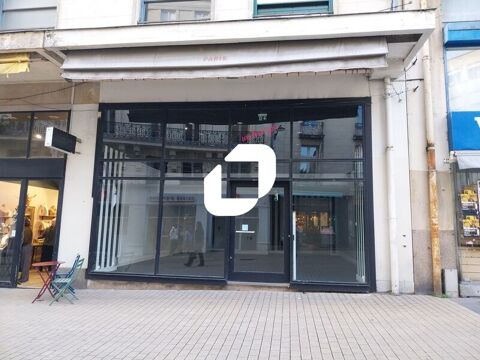 LOCAL COMMERCIAL RUE CONTRESCARPE - 100 m&sup2; non divisibles 4583 44000 Nantes