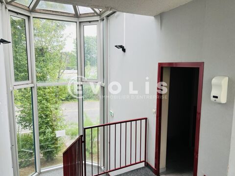   Bureaux - A LOUER - 337 m² divisibles à partir de 164 m² 