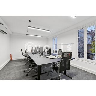  Bureaux - A LOUER - 1 118 m² non divisibles Paris 17