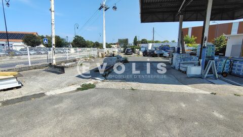   Terrain - A LOUER - 1 243 m² non divisibles 