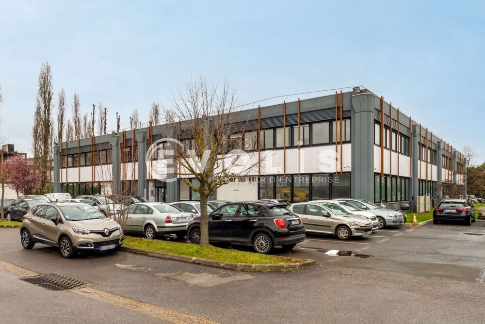   Locaux d'activité - A LOUER - 1 015 m² divisibles à partir de 196 m² 