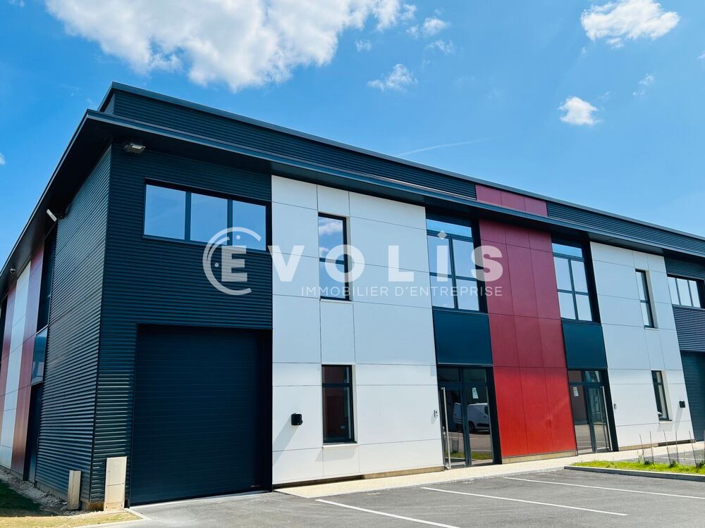   Locaux d'activité - A VENDRE - 580 m² divisibles à partir de 290 m² Lieusaint