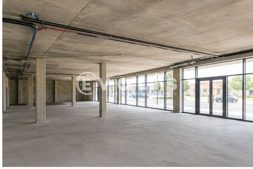   Locaux commerciaux - A LOUER - 185 m² non divisibles Talence