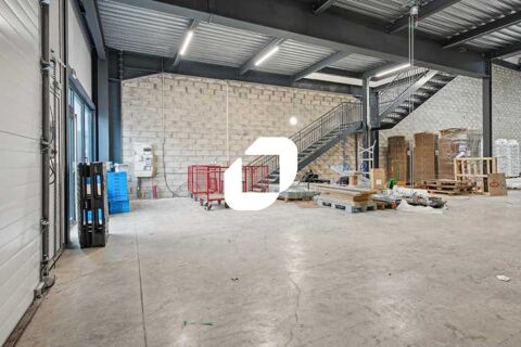 Locaux d'Activités - A LOUER - 620 m² non divisibles 6717 95360 Montmagny