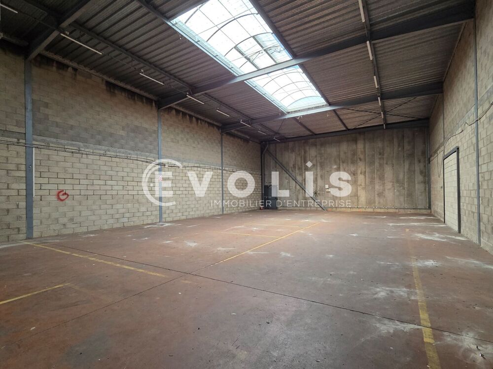   Locaux d'activité - A LOUER - 799 m² divisibles à partir de 369 m² 