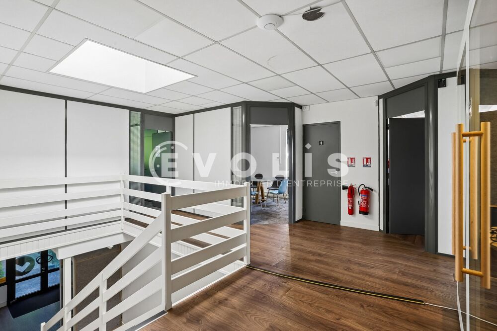   Bureaux - A VENDRE - 250 m² non divisibles Bron